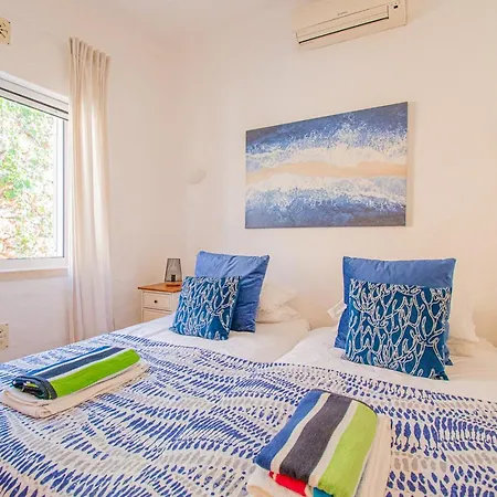 C63 C63 Quinta Do Paraiso * Карвоейру