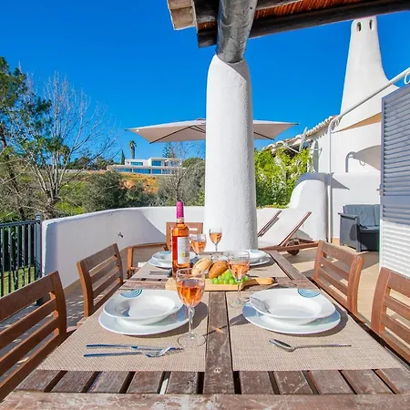 C63 C63 Quinta Do Paraiso Карвоейру