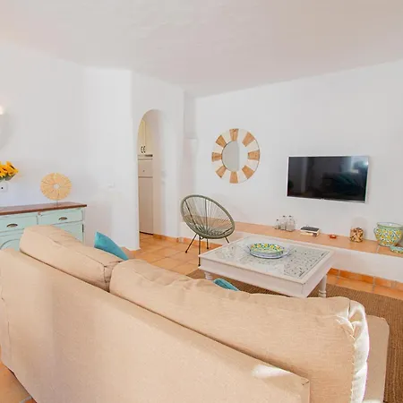 C63 C63 Quinta Do Paraiso Карвоейру